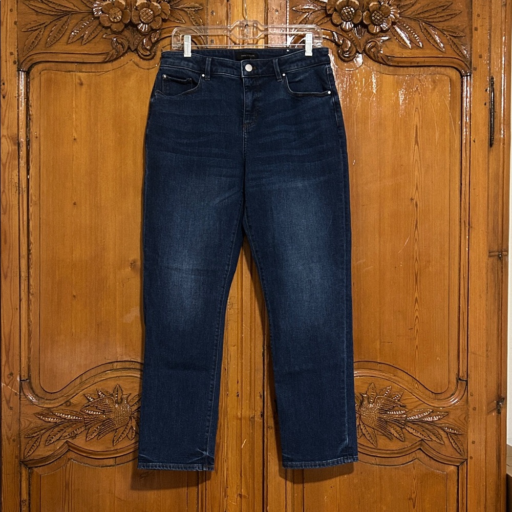 Ann Taylor Mid-Rise “The Taper”  Jeans. Size 10 - Picture 3 of 6